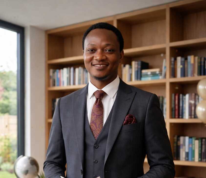Mr Ezra Auta